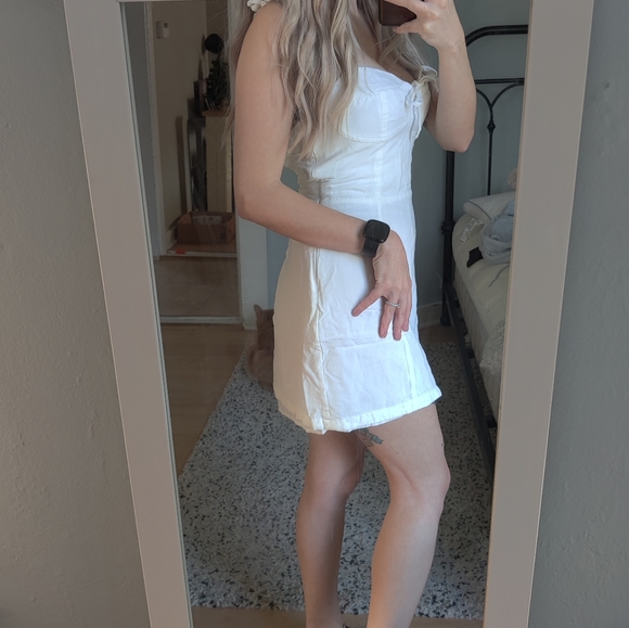 --**$$3/12$$**-- White Linen/Cotton Slip Dress - Picture 3 of 8